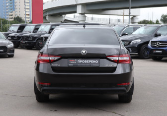 Подержанный автомобиль Skoda Superb Liftback 2015 года (6 фото)