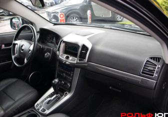 Подержанный автомобиль Chevrolet Captiva 2014 года (7 фото)