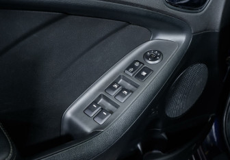 Подержанный автомобиль Kia Cerato Sedan 2016 года (9 фото)