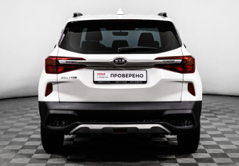 Подержанный автомобиль Kia Seltos 2021 года (6 фото)