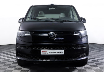 Подержанный автомобиль Volkswagen Multivan 2022 года (2 фото)