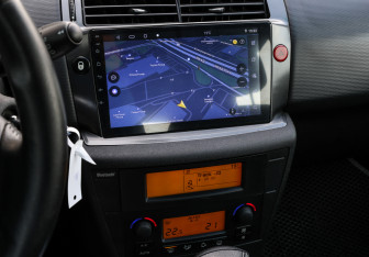 Подержанный автомобиль Citroen C4 Hatchback 2010 года (17 фото)