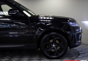 Подержанный автомобиль Land Rover Range Rover Sport 2018 года (30 фото)