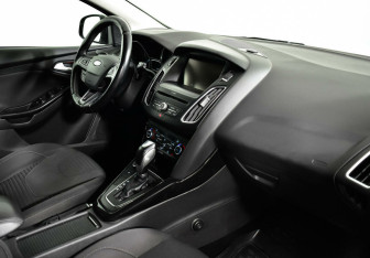 Подержанный автомобиль Ford Focus Wagon 2016 года (7 фото)