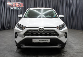 Подержанный автомобиль Toyota RAV4 2020 года (2 фото)
