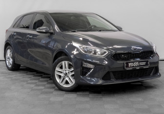Подержанный автомобиль Kia Ceed Hatchback 2019 года (3 фото)