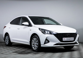 Подержанный автомобиль Hyundai Solaris Sedan 2021 года (3 фото)