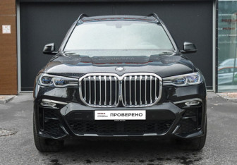 Подержанный автомобиль BMW X7 2019 года (2 фото)