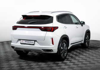 Подержанный автомобиль Exeed LX 2023 года (5 фото)