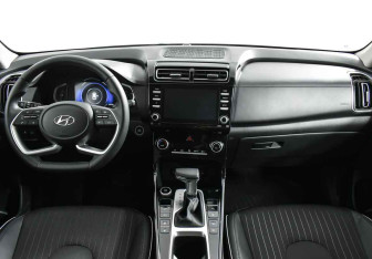 Подержанный автомобиль Hyundai Creta 2022 года (5 фото)