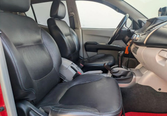 Подержанный автомобиль Mitsubishi L200 2008 года (10 фото)