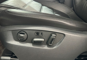 Подержанный автомобиль Volkswagen Touareg 2013 года (18 фото)