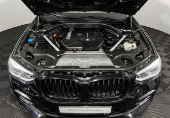 Подержанный автомобиль BMW X4 2019 года (10 фото)
