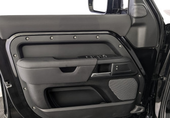 Подержанный автомобиль Land Rover Defender Suv 2021 года (19 фото)