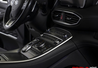 Подержанный автомобиль Hyundai Santa Fe 2022 года (15 фото)