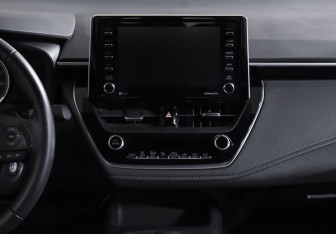 Подержанный автомобиль Toyota Corolla Sedan 2021 года (13 фото)