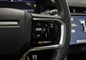 Подержанный автомобиль Land Rover Discovery Sport 2024 года (26 фото)