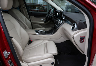 Подержанный автомобиль Mercedes-Benz GLC Coupe 2015 года (10 фото)