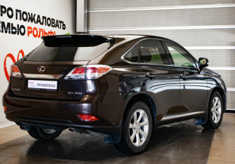 Подержанный автомобиль Lexus RX 2013 года (4 фото)