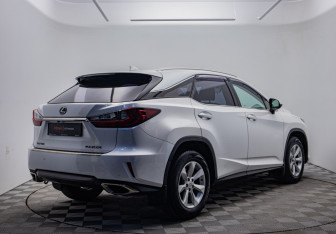 Подержанный автомобиль Lexus RX 2017 года (5 фото)