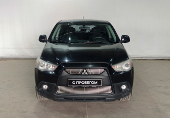 Подержанный автомобиль Mitsubishi ASX 2011 года (2 фото)