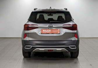 Подержанный автомобиль Kia Seltos 2020 года (6 фото)