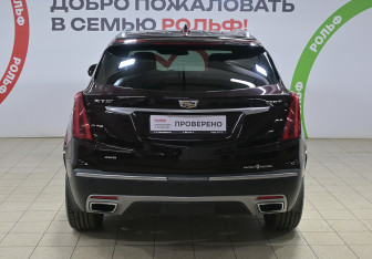 Подержанный автомобиль Cadillac XT5 2020 года (5 фото)