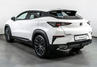 Подержанный автомобиль Changan UNI-T 2022 года (7 фото)