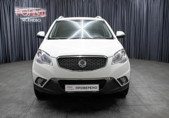 Подержанный автомобиль SsangYong Actyon 2011 года (2 фото)