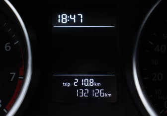 Подержанный автомобиль Volkswagen Jetta Sedan 2015 года (12 фото)