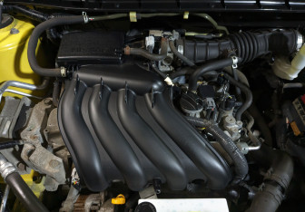 Подержанный автомобиль Nissan Juke 2015 года (10 фото)