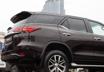 Подержанный автомобиль Toyota Fortuner 2018 года (26 фото)