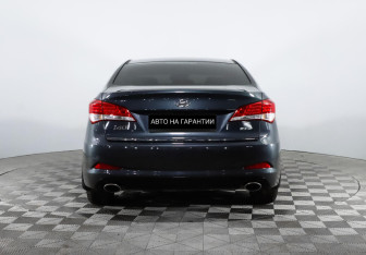Подержанный автомобиль Hyundai i40 Sedan 2015 года (4 фото)