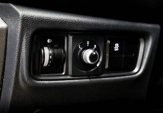 Подержанный автомобиль Москвич 3 2023 года (27 фото)