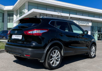 Подержанный автомобиль Nissan Qashqai 2018 года (5 фото)