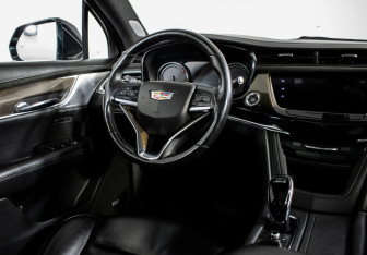 Подержанный автомобиль Cadillac XT6 2020 года (16 фото)