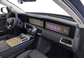 Новый Hongqi E-HS9 2021 (27 фото)