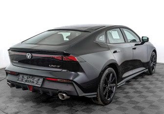 Новый Changan UNI-V 2024 (2 фото)