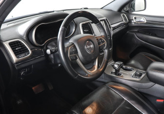 Подержанный автомобиль Jeep Grand Cherokee 2014 года (9 фото)