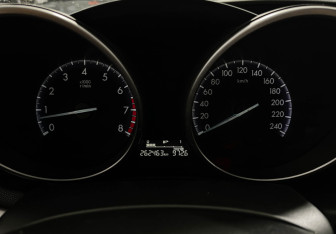 Подержанный автомобиль Mazda 3 Sedan 2012 года (11 фото)