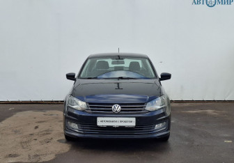 Подержанный автомобиль Volkswagen Polo Sedan 2018 года (2 фото)