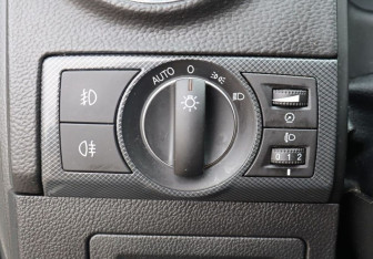 Подержанный автомобиль Opel Antara 2015 года (12 фото)