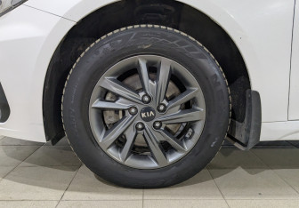 Подержанный автомобиль Kia Optima Sedan 2018 года (12 фото)