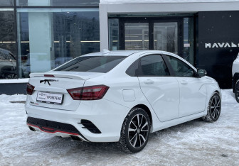 Подержанный автомобиль LADA (ВАЗ) Vesta Sedan 2019 года (5 фото)