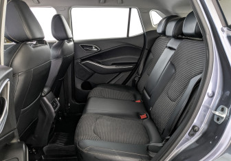 Подержанный автомобиль JAC JS4 2022 года (18 фото)