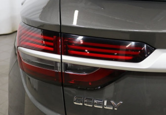 Подержанный автомобиль Geely Coolray 2023 года (26 фото)