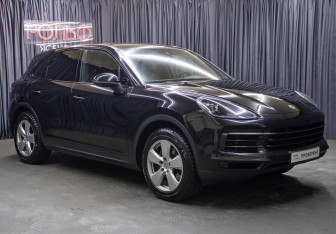 Подержанный автомобиль Porsche Cayenne 2019 года (3 фото)