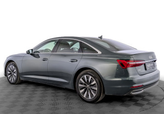 Подержанный автомобиль Audi A6 Sedan 2020 года (7 фото)