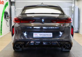 Подержанный автомобиль BMW X6 M 2021 года (5 фото)
