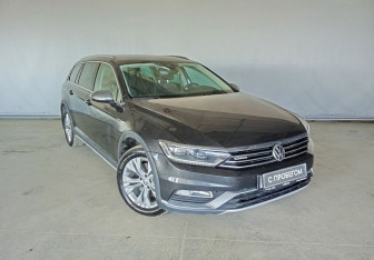 Подержанный автомобиль Volkswagen Passat Wagon 2018 года (3 фото)